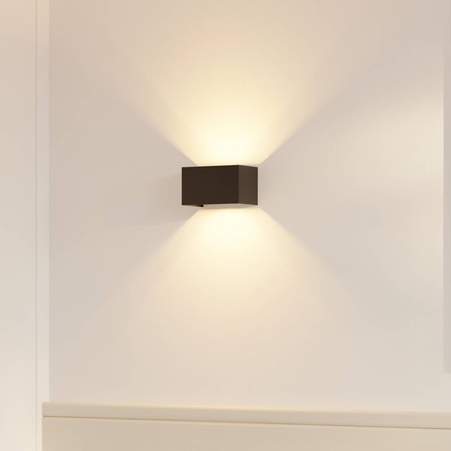 Teja wall light