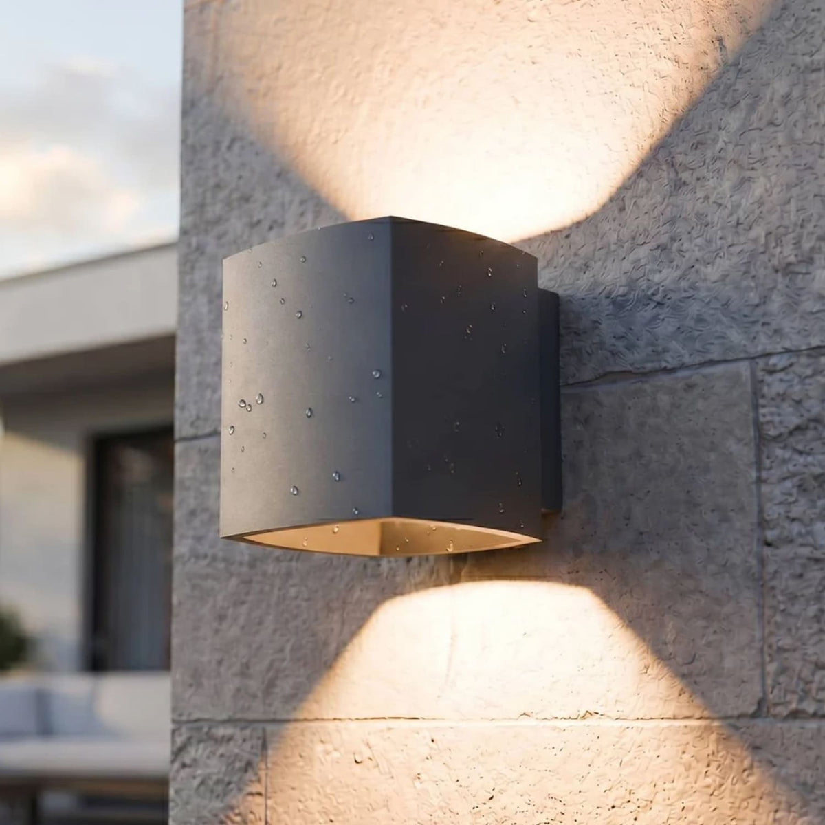 Tevia wall light