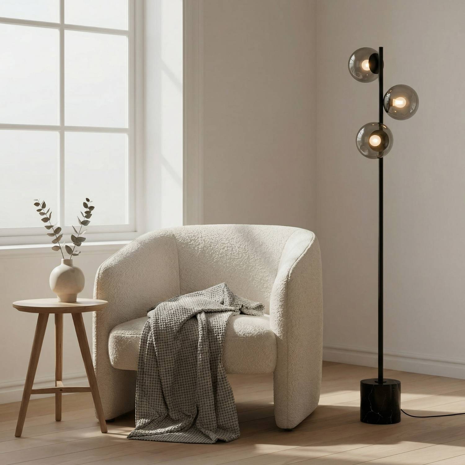 Rovea floor lamp