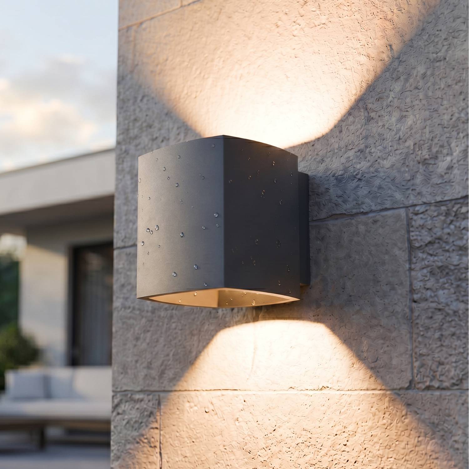 Tevia wall light
